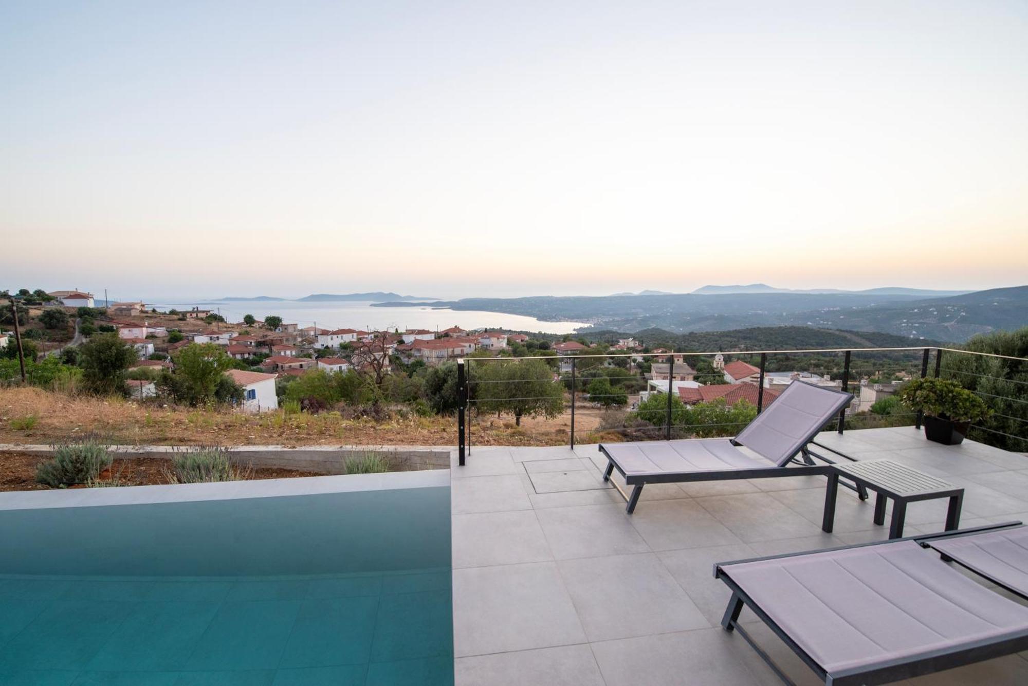 Sunset Luxury Villa Akritochori  Exterior photo